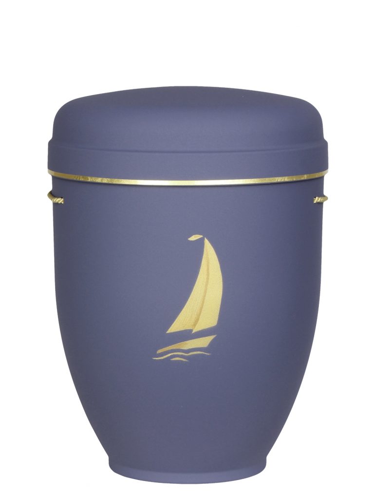 Naturfaserurne, matt lavendel, Goldband schmal mit gemaltem Motiv „gemaltes Motiv, Segelschiff“ in Gold