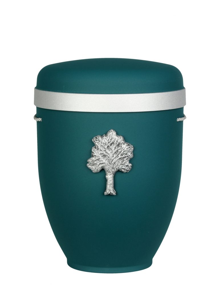 Naturfaserurne, matt blaugrün, Silberrand breit mit aufgesetztem Emblem „Dekor-Emblem Baum“ in Silber