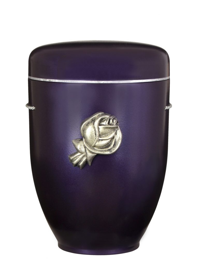 Biologisch abbaubare Urne in Violett mit silberner Rose