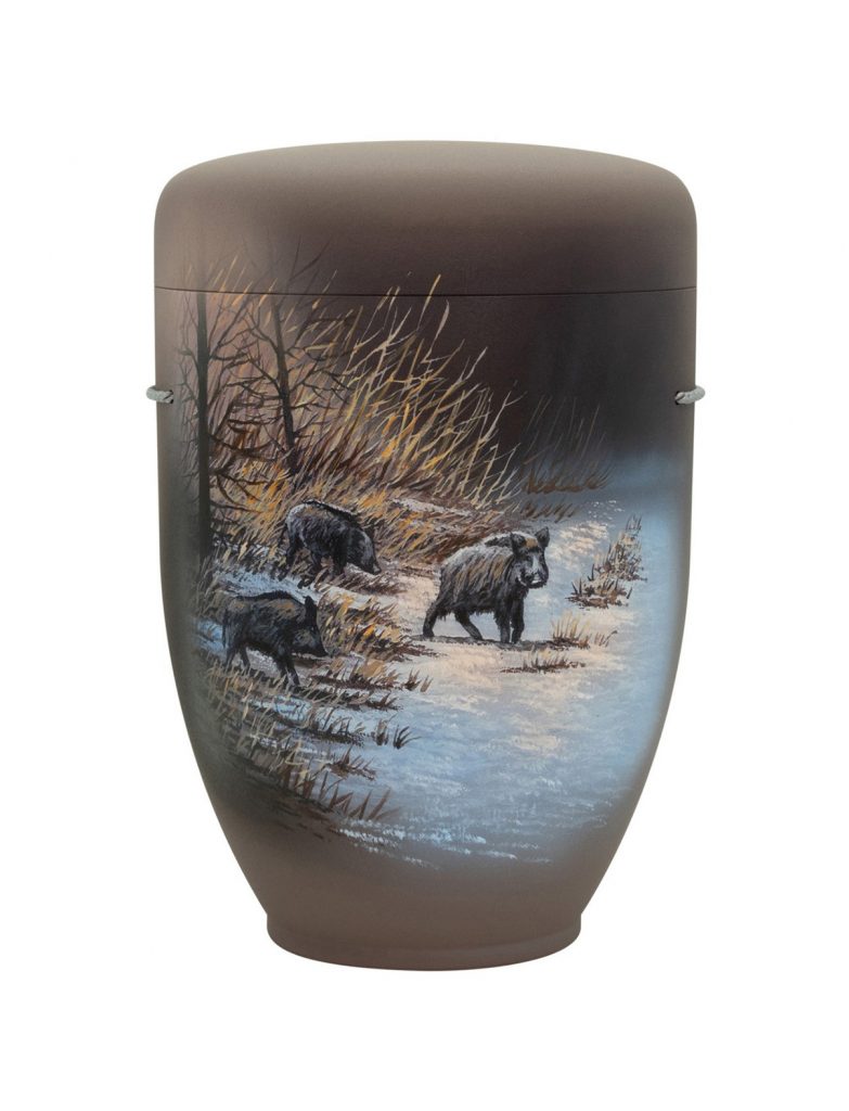 Handbemalte Motiv-Urne mit Wildschweinen in winterlicher Landschaft